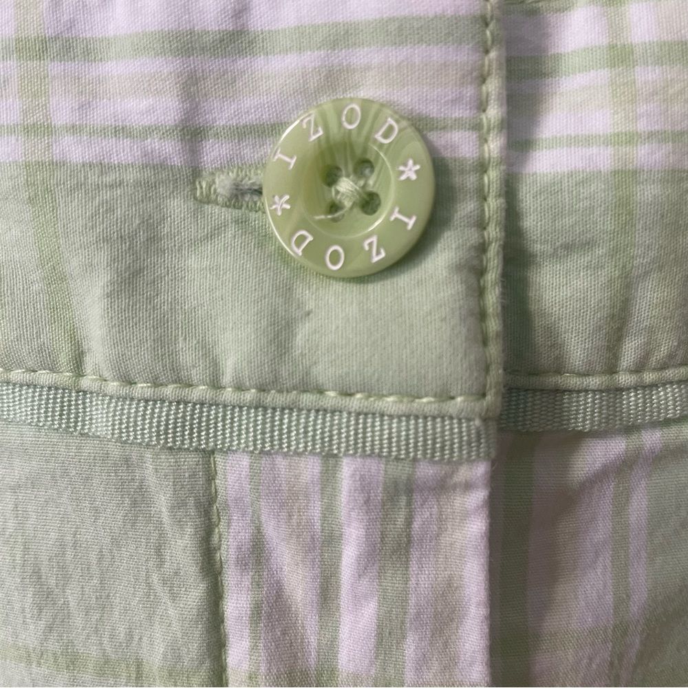 Izod XFG Women’s Size 14 Light Green Plaid 10.5” Inseam Golf Shorts - Picture 4 of 10